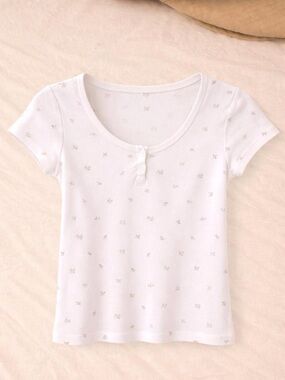 Brandy Melville White Floral Baby Tee (Vintage)